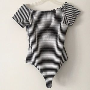 Kendall & Kylie BW Striped Body Suit w/cutout back